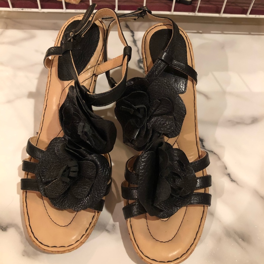 Born Crown Black Leather Heal